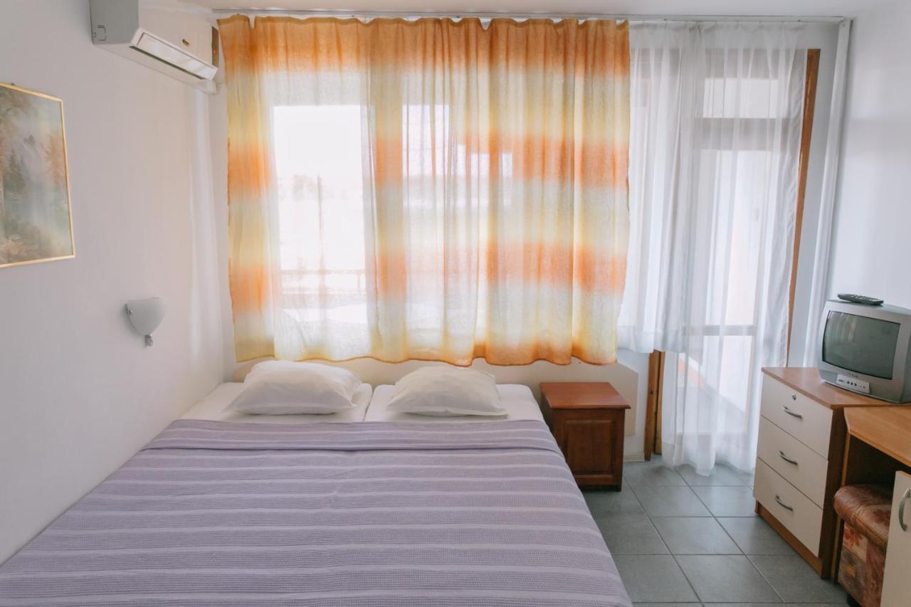 Hronos Hotel เนเซบาร์ ภายนอก รูปภาพ