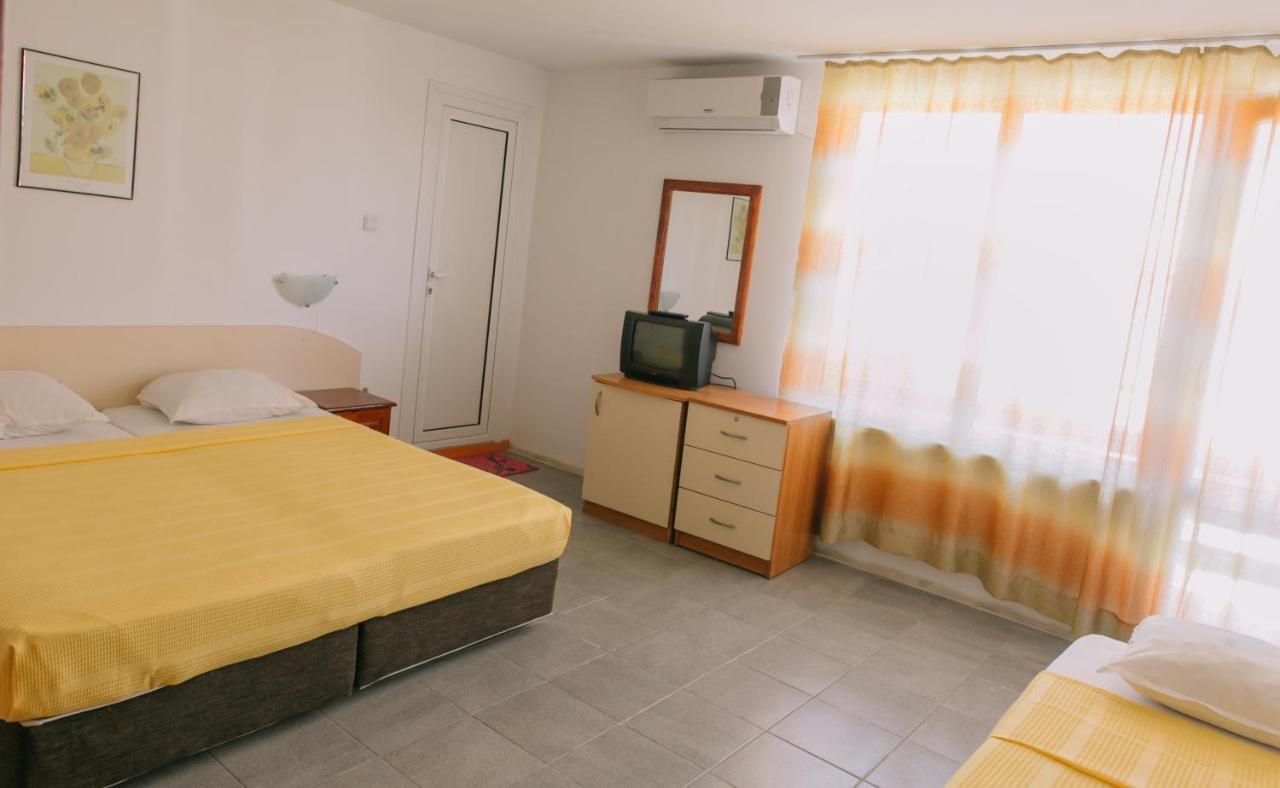 Hronos Hotel เนเซบาร์ ภายนอก รูปภาพ